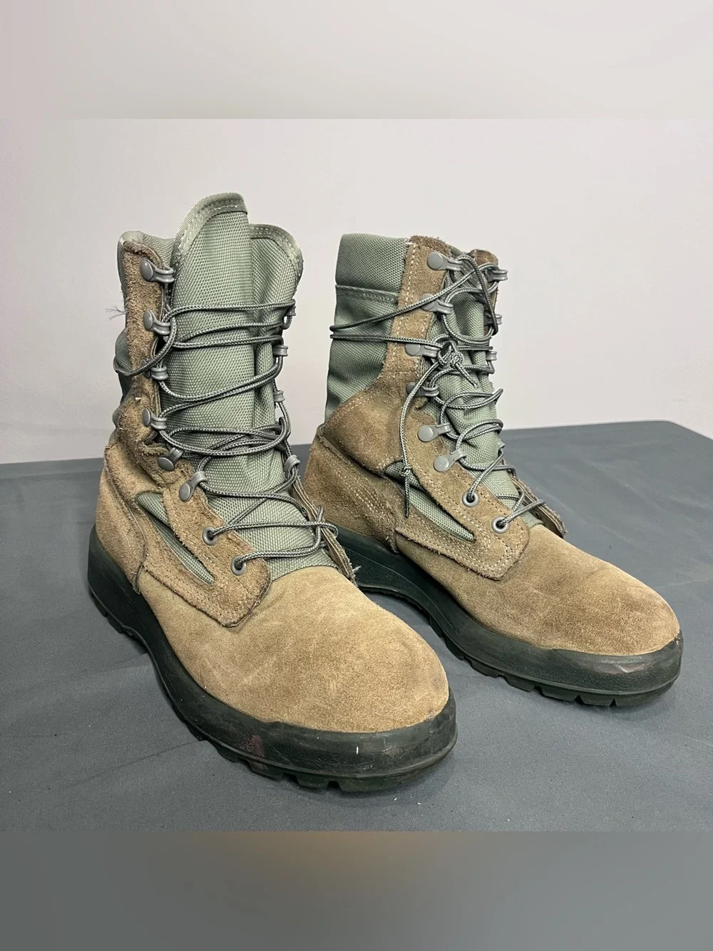 Belleville Boots AFTW Mens 10R Gore-Tex Tactical Waterproof Temperate All Weathe